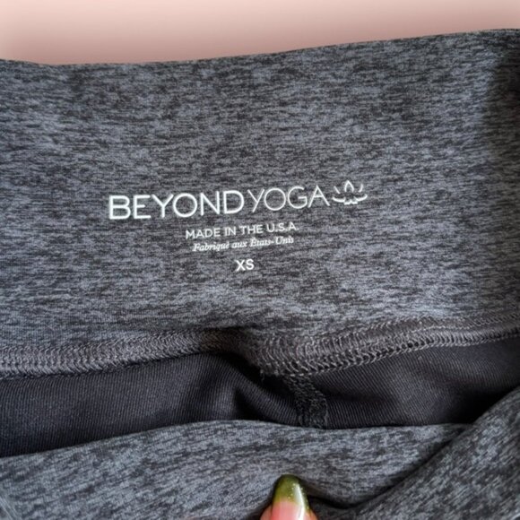 Beyond Yoga Spacedye‎ Skort XS GREY - Picture 4 of 7
